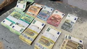 Skok evra i rast evropskih akcija